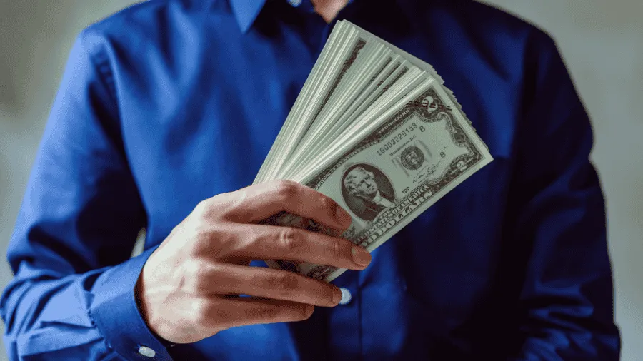 ربح مليون دولار عبر الإنترنت